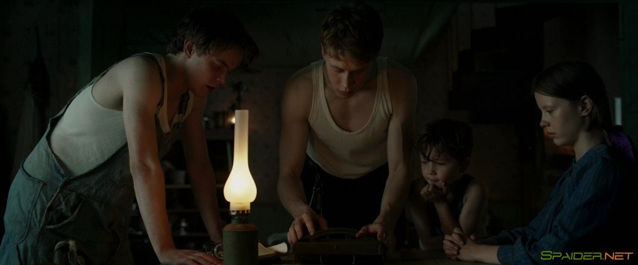 Обитель теней / Marrowbone (2017) WEB-DL 1080p | iTunes 4 Обитель теней / Marrowbone (2017) WEB-DL 1080p | iTunes 4