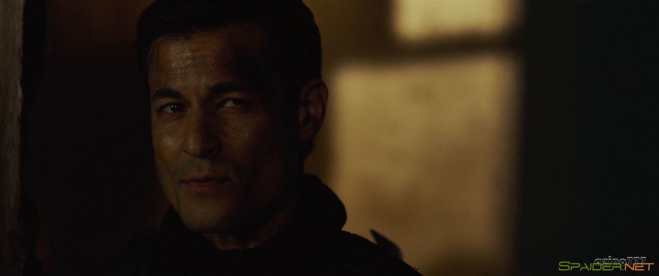 Загнанный / Battle of the Drones (2017) WEB-DL 720p | L 1 Загнанный / Battle of the Drones (2017) WEB-DL 720p | L 1