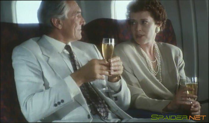 Эммануэль в Венеции / Emmanuelle in Veniсe (1993) DVDRip-AVC | P2, A 1 Эммануэль в Венеции / Emmanuelle in Veniсe (1993) DVDRip-AVC | P2, A 1