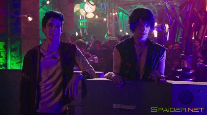 Зомби / Zombies (2018) WEB-DLRip | Чистый звук 1 Зомби / Zombies (2018) WEB-DLRip | Чистый звук 1