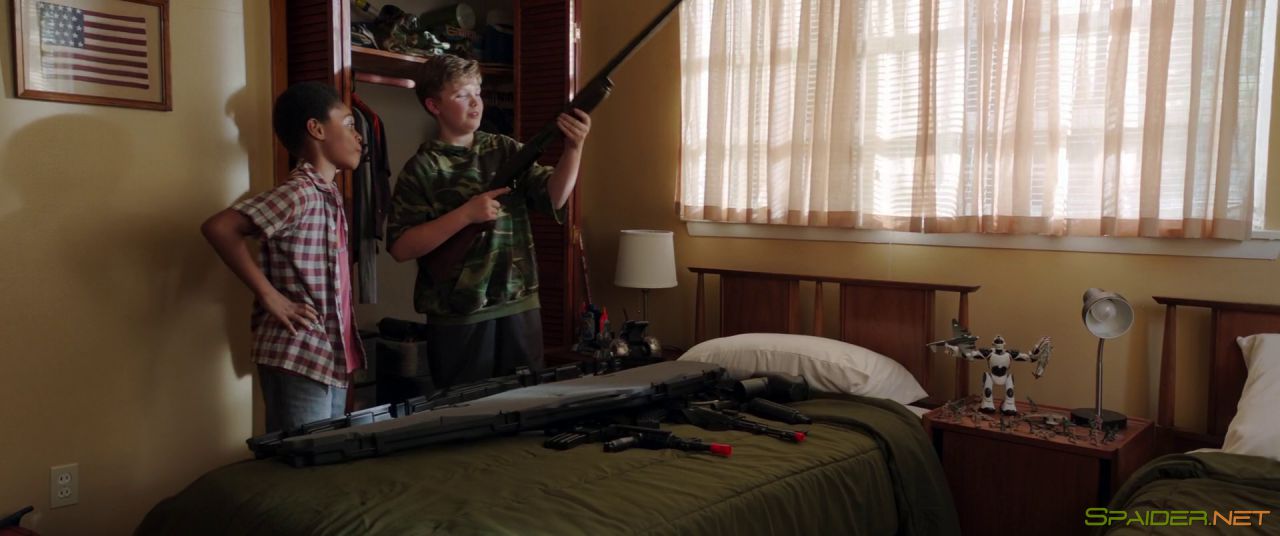 Поезд на Париж / The 15:17 to Paris (2018) WEB-DL 1080p | iTunes 0 Поезд на Париж / The 15:17 to Paris (2018) WEB-DL 1080p | iTunes 0