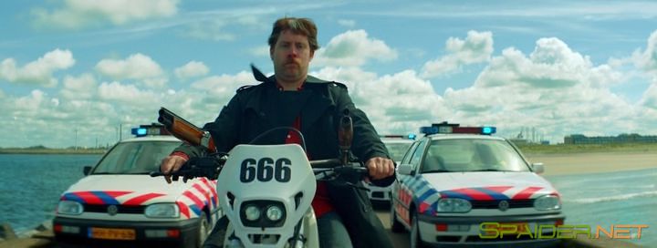 Рон Госсенс, низкобюджетный каскадёр / Ron Goossens, Low Budget Stuntman (2017) HDRip | P2 14 Рон Госсенс, низкобюджетный каскадёр / Ron Goossens, Low Budget Stuntman (2017) HDRip | P2 14