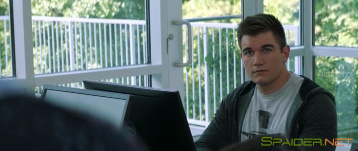 Поезд на Париж / The 15:17 to Paris (2018) WEB-DLRip | L 0 Поезд на Париж / The 15:17 to Paris (2018) WEB-DLRip | L 0