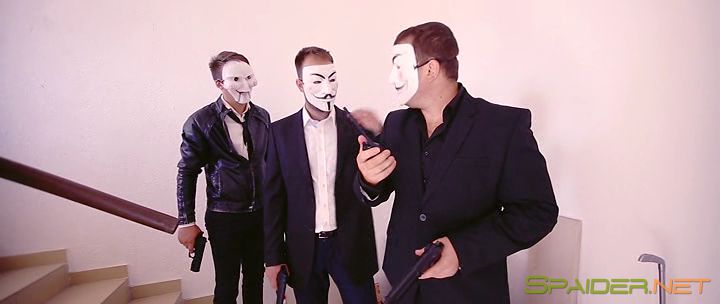 Грабители (2017) WEB-DLRip | iTunes 6 Грабители (2017) WEB-DLRip | iTunes 6