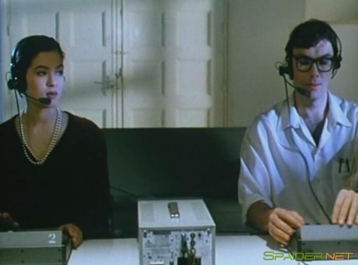 Эмманюэль на седьмом небе / Emmanuelle au 7eme ciel (1993) DVDRip | P2 2 Эмманюэль на седьмом небе / Emmanuelle au 7eme ciel (1993) DVDRip | P2 2