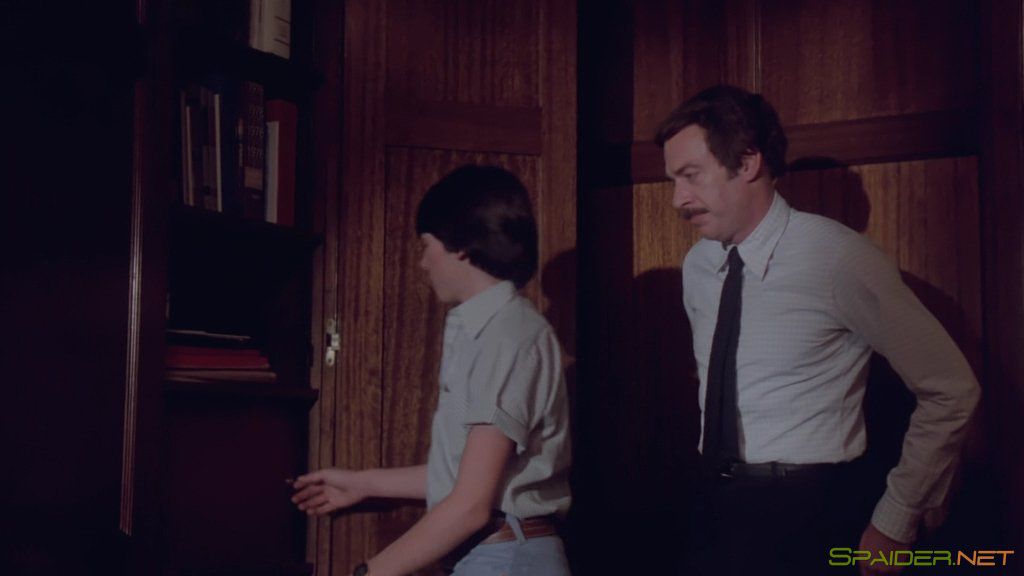 Частные уроки / Private Lessons (1981) BDRip-AVC | A, P2 7 Частные уроки / Private Lessons (1981) BDRip-AVC | A, P2 7