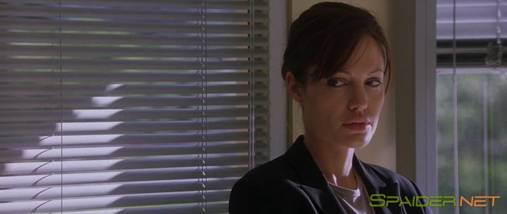 Забирая жизни / Taking Lives (2004) HDRip | Режиссерская версия 2 Забирая жизни / Taking Lives (2004) HDRip | Режиссерская версия 2