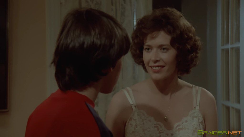 Частные уроки / Private Lessons (1981) BDRip-AVC | A, P2 3 Частные уроки / Private Lessons (1981) BDRip-AVC | A, P2 3