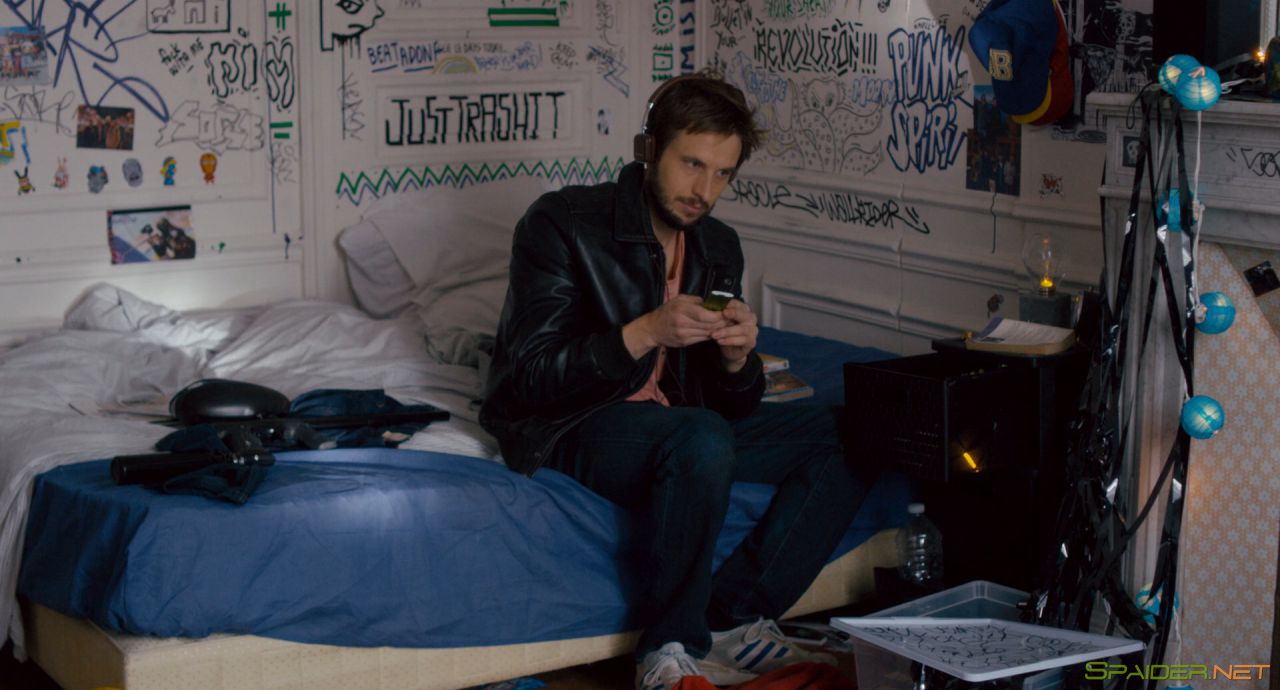 Париж. Город Zомби / The Night Eats the World (2018) BDRip 1080p | iTunes 0 Париж. Город Zомби / The Night Eats the World (2018) BDRip 1080p | iTunes 0