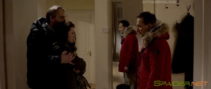 Слоны могут играть в футбол (2018) WEB-DLRip 2 Слоны могут играть в футбол (2018) WEB-DLRip 2