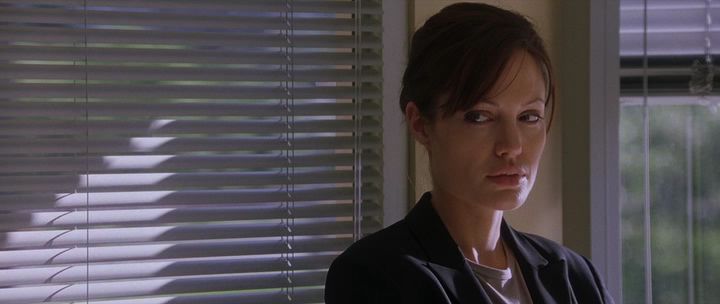 Забирая жизни / Taking Lives (2004) HDRip | Режиссерская версия 2 Забирая жизни / Taking Lives (2004) HDRip | Режиссерская версия 2