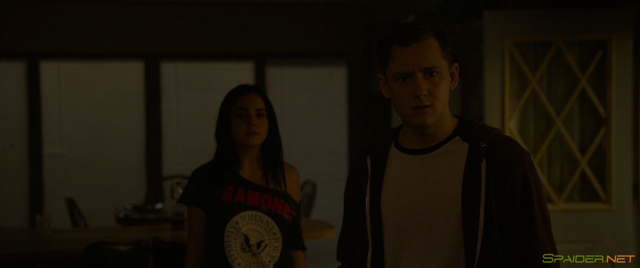 Незнакомцы: Жестокие игры / The Strangers: Prey at Night (2018) BDRip 1080p | Лицензия 2 Незнакомцы: Жестокие игры / The Strangers: Prey at Night (2018) BDRip 1080p | Лицензия 2