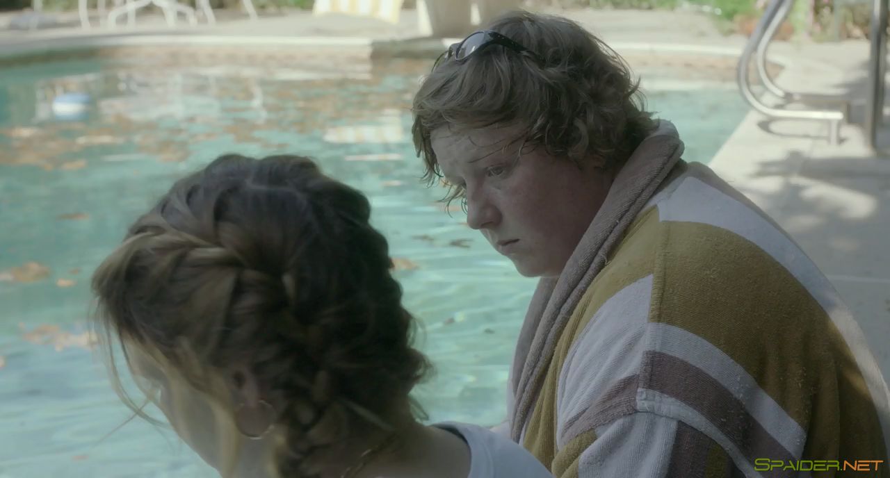 Взрослые игры / Flower (2017) WEB-DL 720p | iTunes 5 Взрослые игры / Flower (2017) WEB-DL 720p | iTunes 5