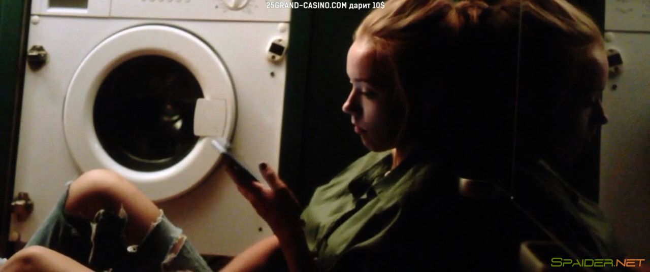 Русалка. Озеро мертвых (2018) TS 720p 0 Русалка. Озеро мертвых (2018) TS 720p 0