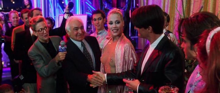 Шоугелз / Showgirls (1995) HDRip 24 Шоугелз / Showgirls (1995) HDRip 24