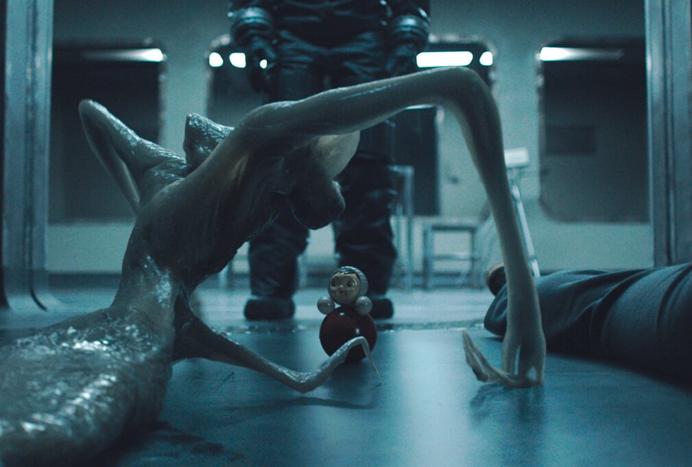 Спутник (2020) 1 Спутник (2020) 1