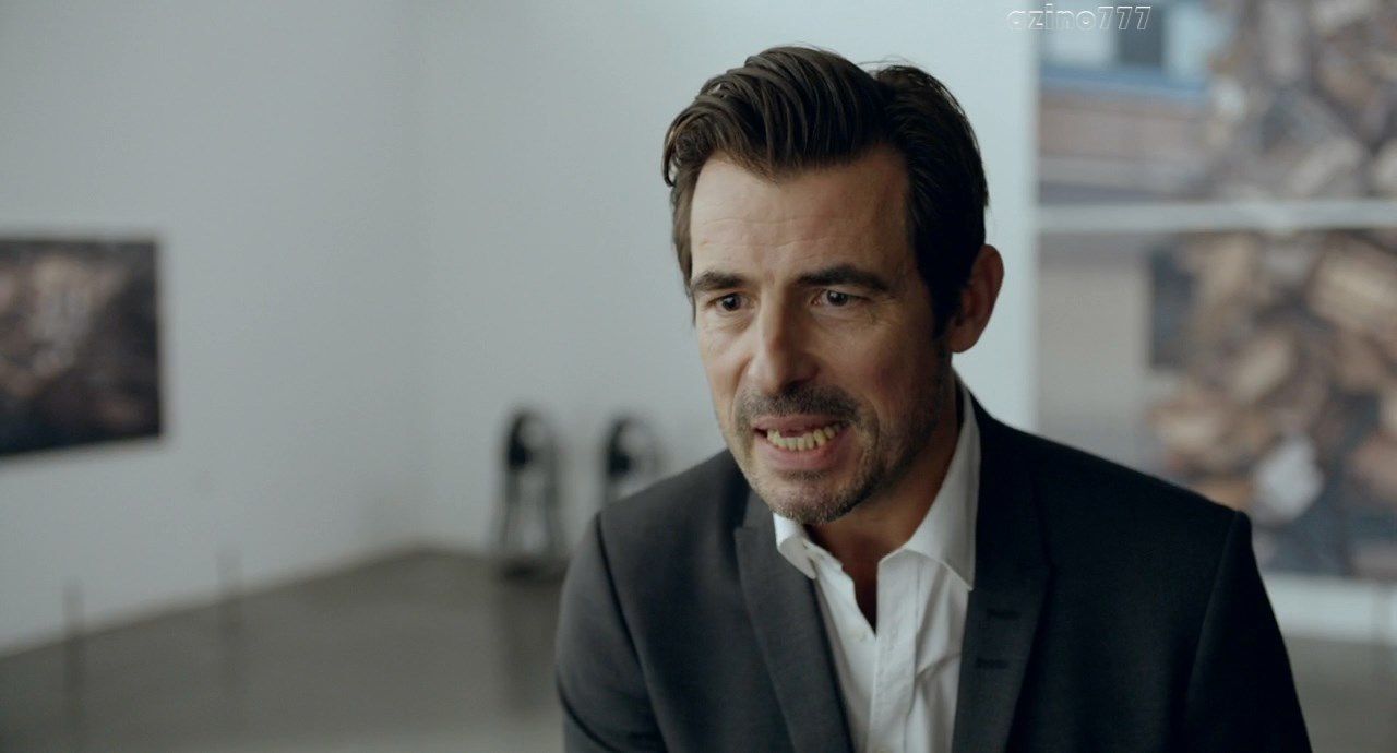 Квадрат / The Square (2017) WEB-DL 720p 1 Квадрат / The Square (2017) WEB-DL 720p 1