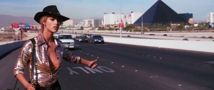 Шоугелз / Showgirls (1995) HDRip 11 Шоугелз / Showgirls (1995) HDRip 11